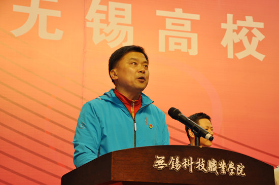 4-5王仁刚主持_副本.jpg