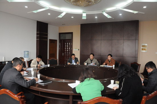 江苏省高等职业教育教师培训中心王斌主任一行调研我们.jpg